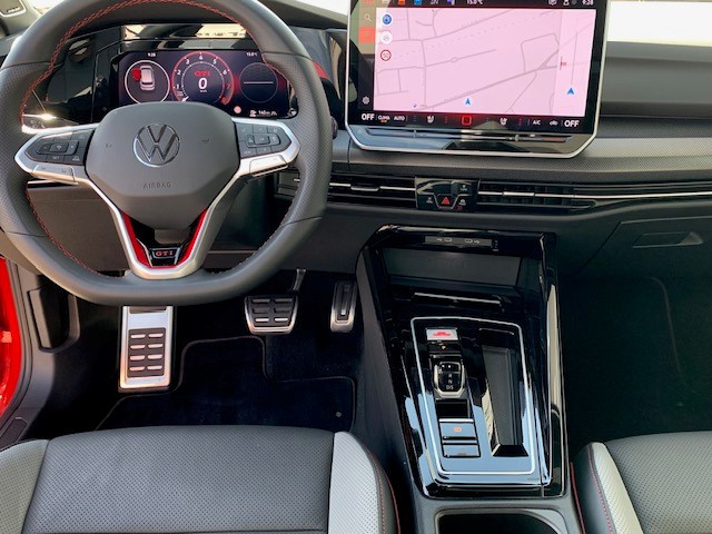 Volkswagen Golf GTI BLACK STYLE 2.0TSI 265CV DSG7 — 3