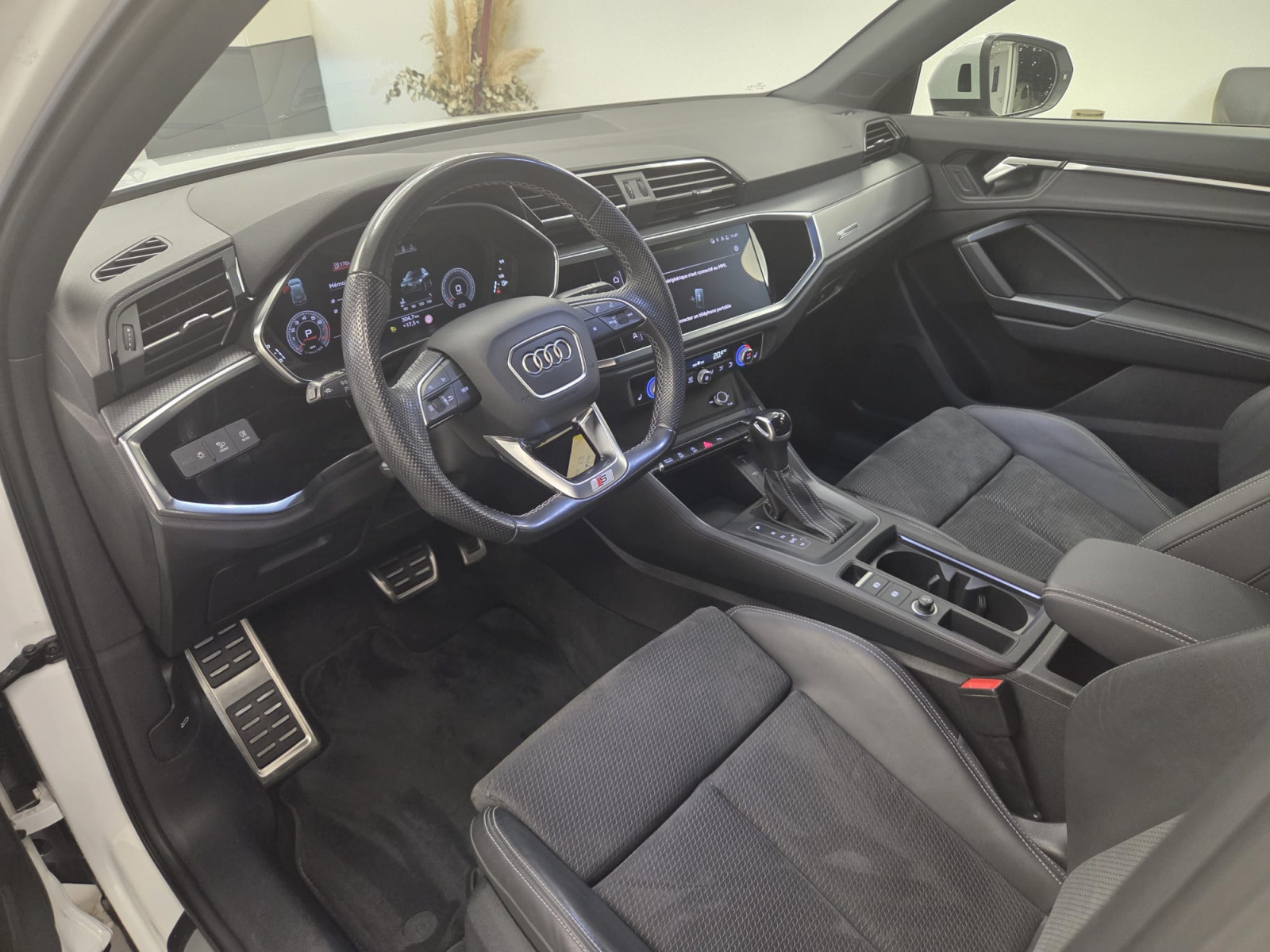 Audi Q3 S line 35 TFSI 150 CV / 110 KW S tronic — 4