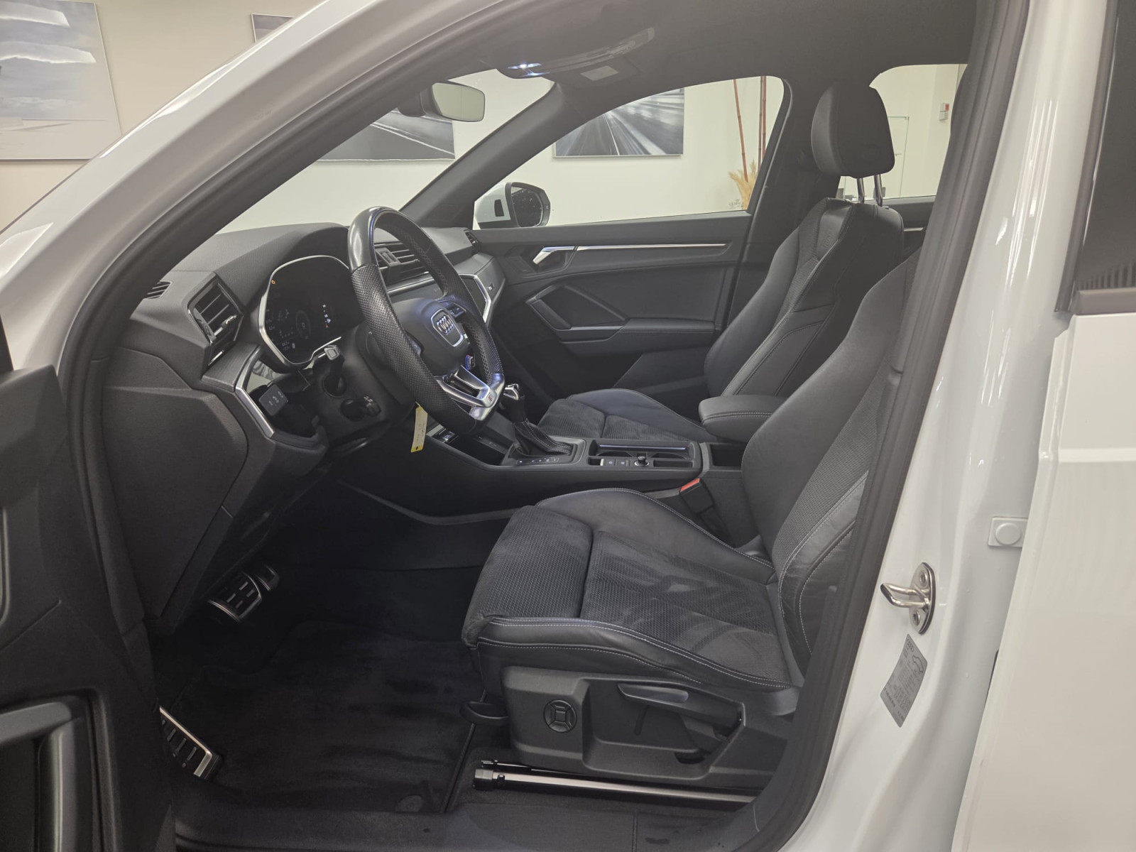 Audi Q3 S line 35 TFSI 150 CV / 110 KW S tronic — 3