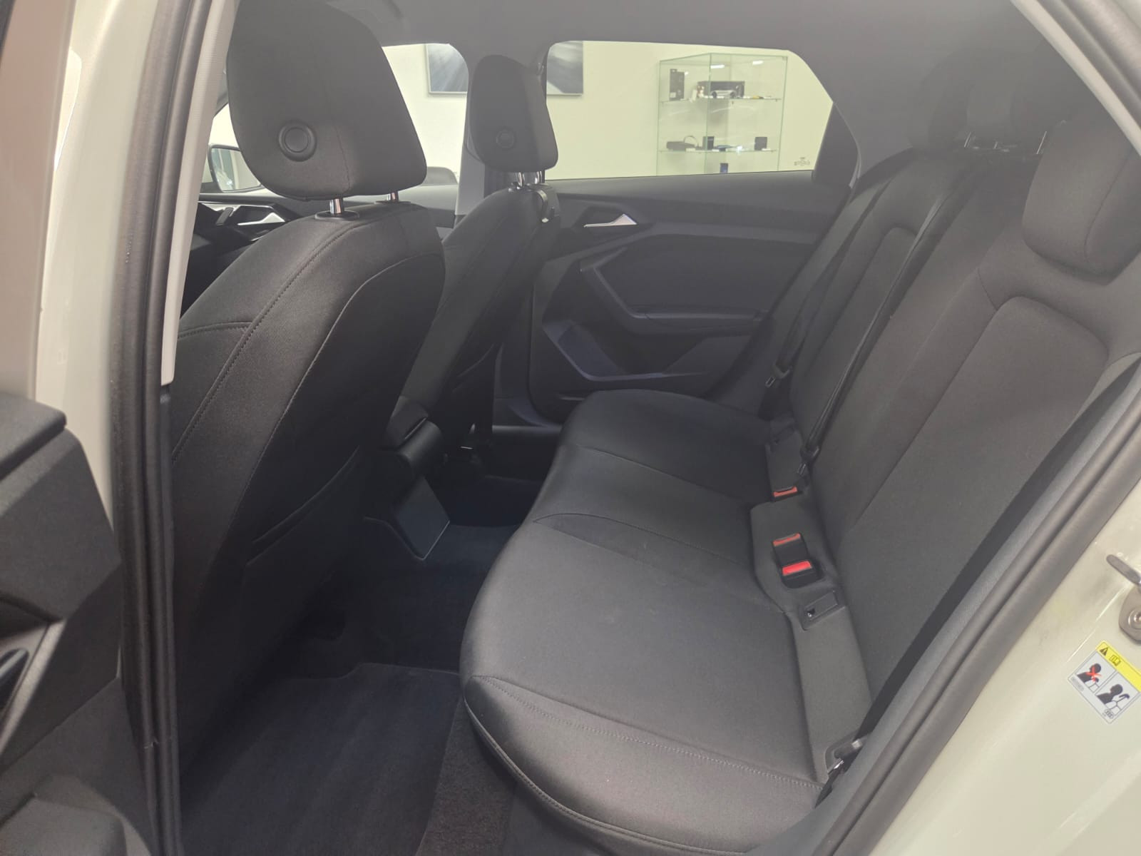 Audi A1 Sportback S line 30 TFSI 116 CH / 85 kW S tronic — 6