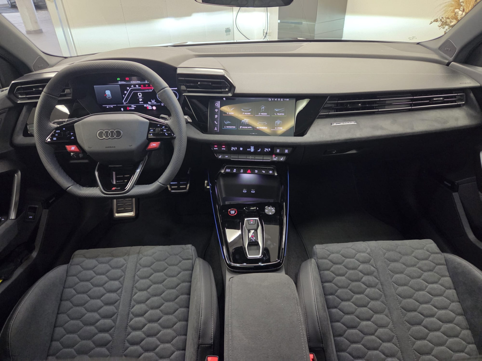 Audi RS3 Sportback 2.5 TFSI quattro 400 CH / 294 kW S tronic — 6