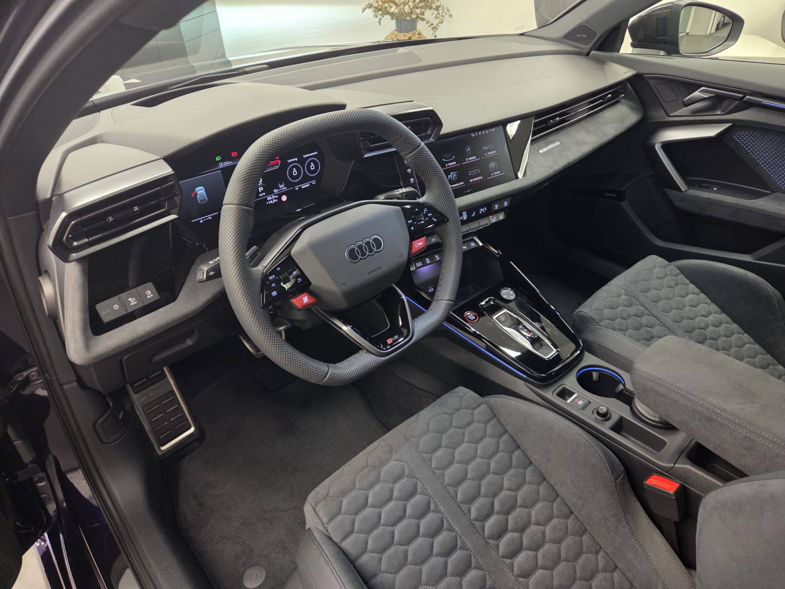 Audi RS3 Sportback 2.5 TFSI quattro 400 CH / 294 kW S tronic — 4