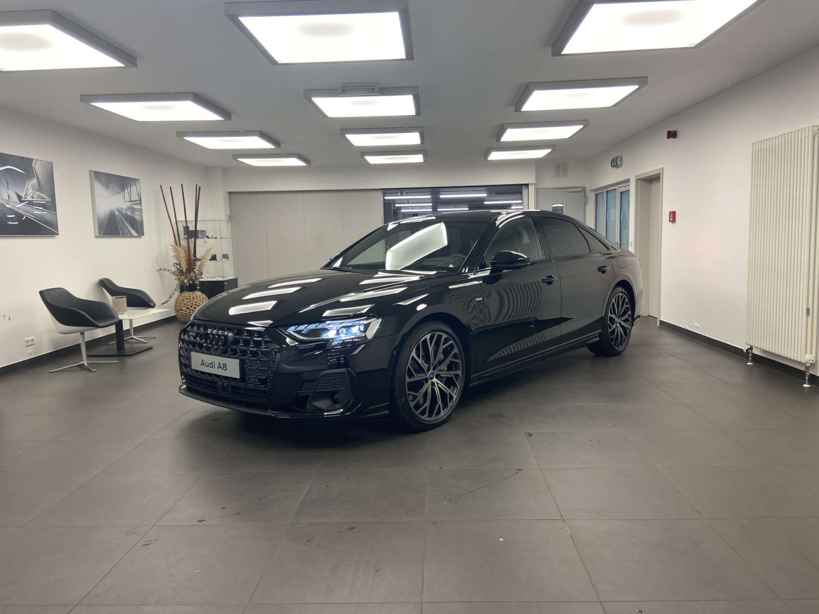 Audi A8 TFSIe quattro 449 CH / 330 kW Tiptronic — 1