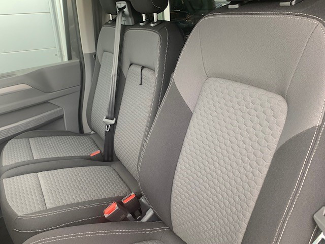 Volkswagen Caravelle LIFE 2.0TDI 150CV AUT.8 — 2
