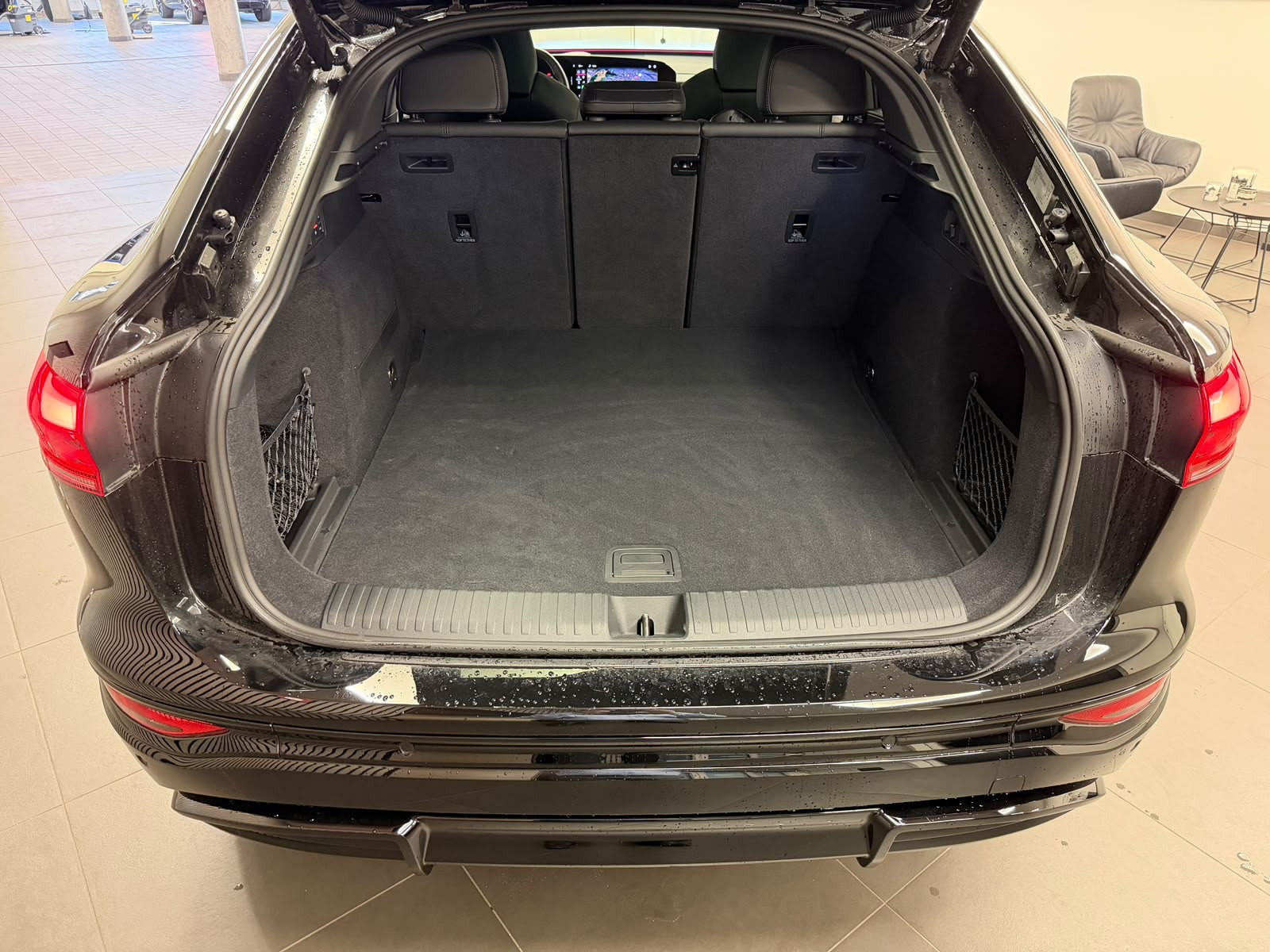 Audi SQ6 e-tron Sportback 490 CH / 360 kW — 8