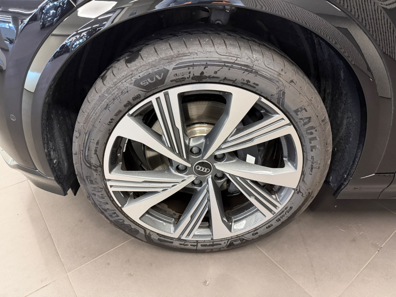 Audi SQ6 e-tron Sportback 490 CH / 360 kW — 10