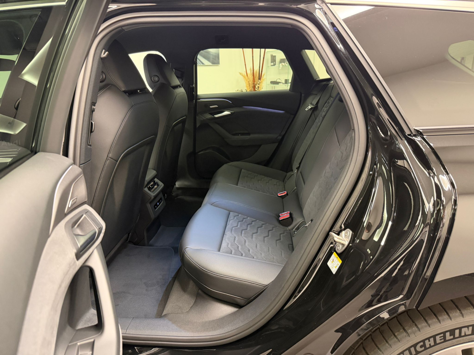 Audi A6 e-tron Avant S line 286 CH / 210 kW — 6