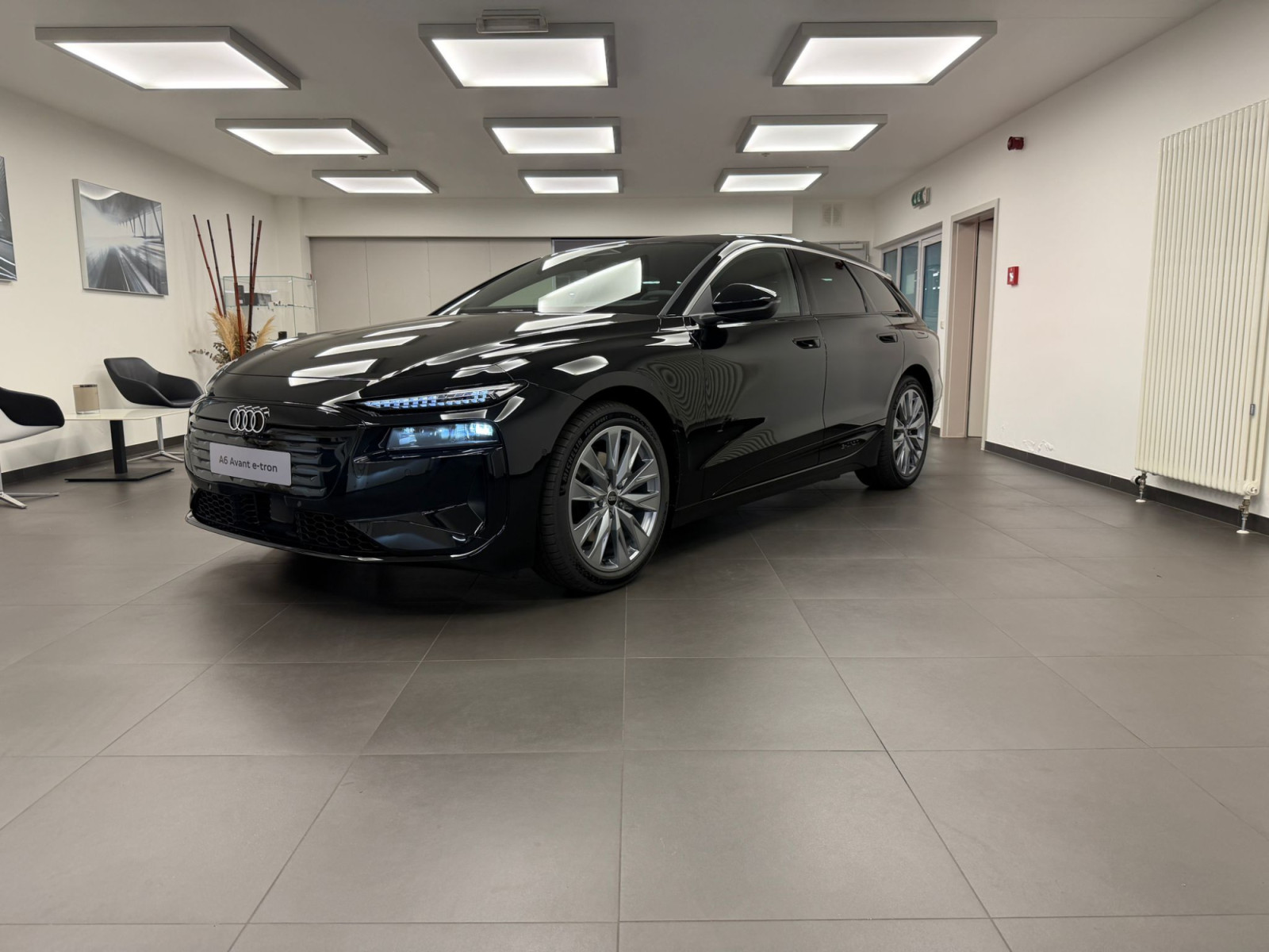 Audi A6 e-tron Avant S line 286 CH / 210 kW — 1