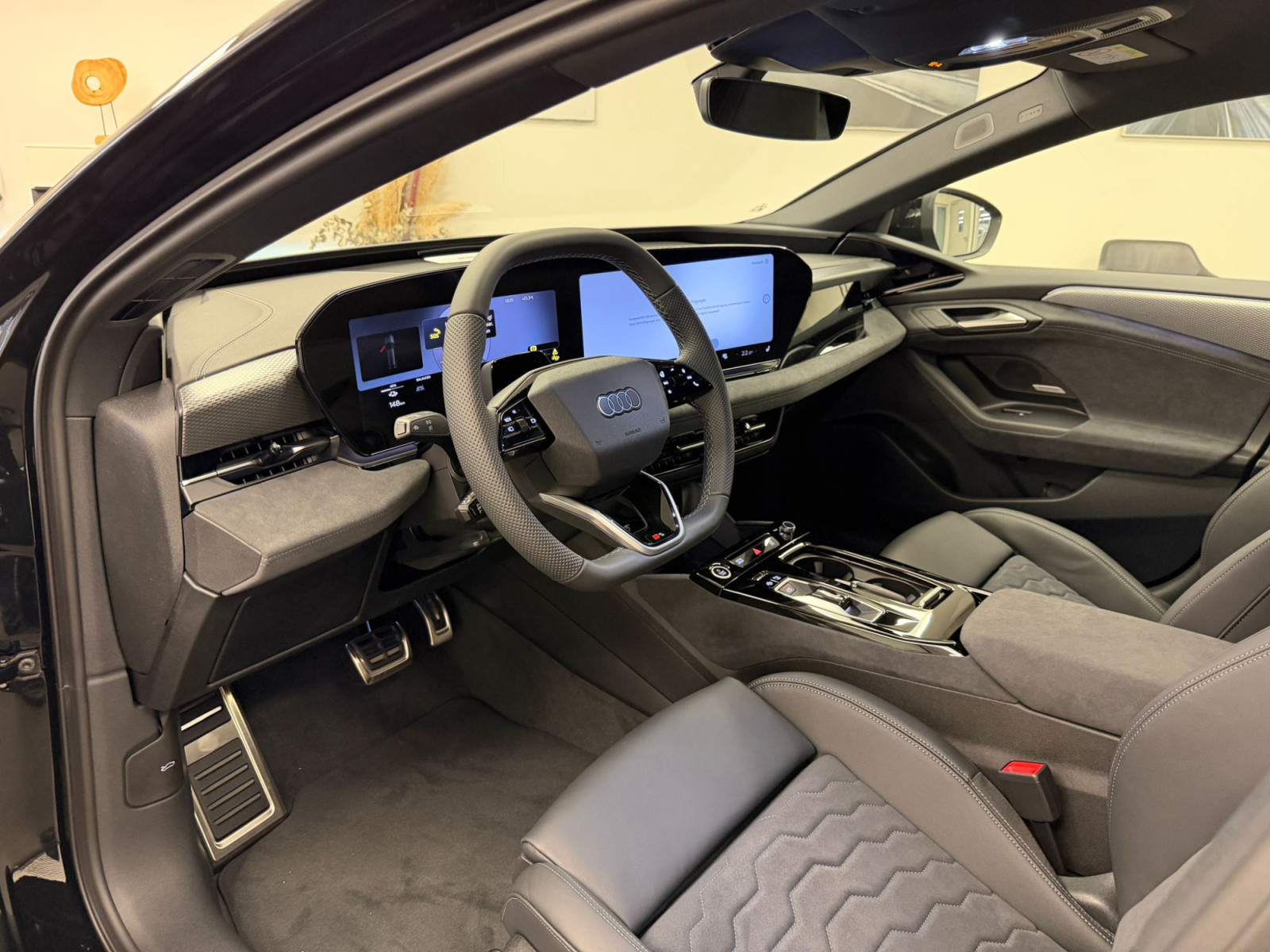 Audi A6 e-tron Avant S line 286 CH / 210 kW — 4