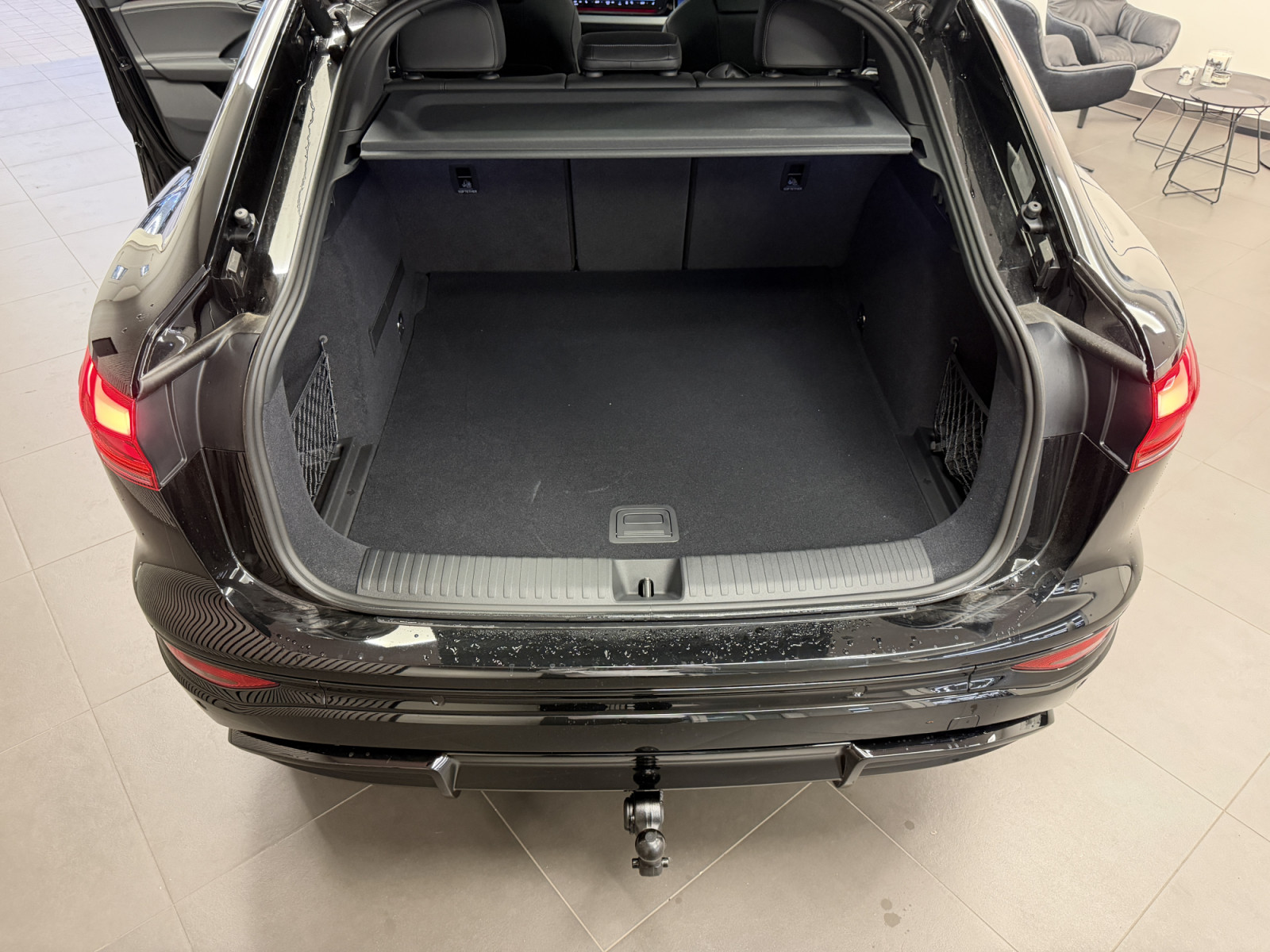 Audi Q6 e-tron Sportback performance — 8